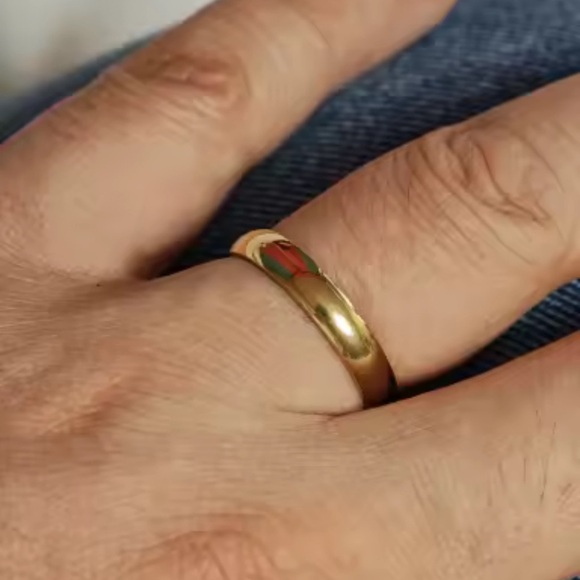 18K Gold Wedding Band Ring Stainless Steel - Picture 6 of 12